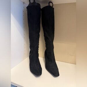 AEROSOLES Black Suede Boots